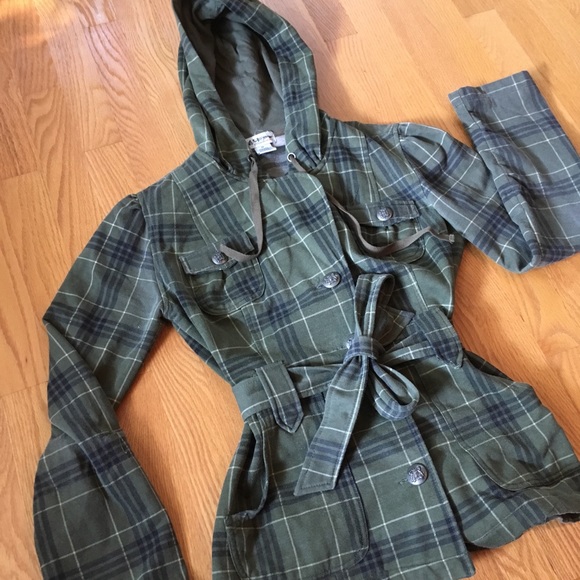 Army Green Jacket with Belt and Buttons - Picture 1 of 8